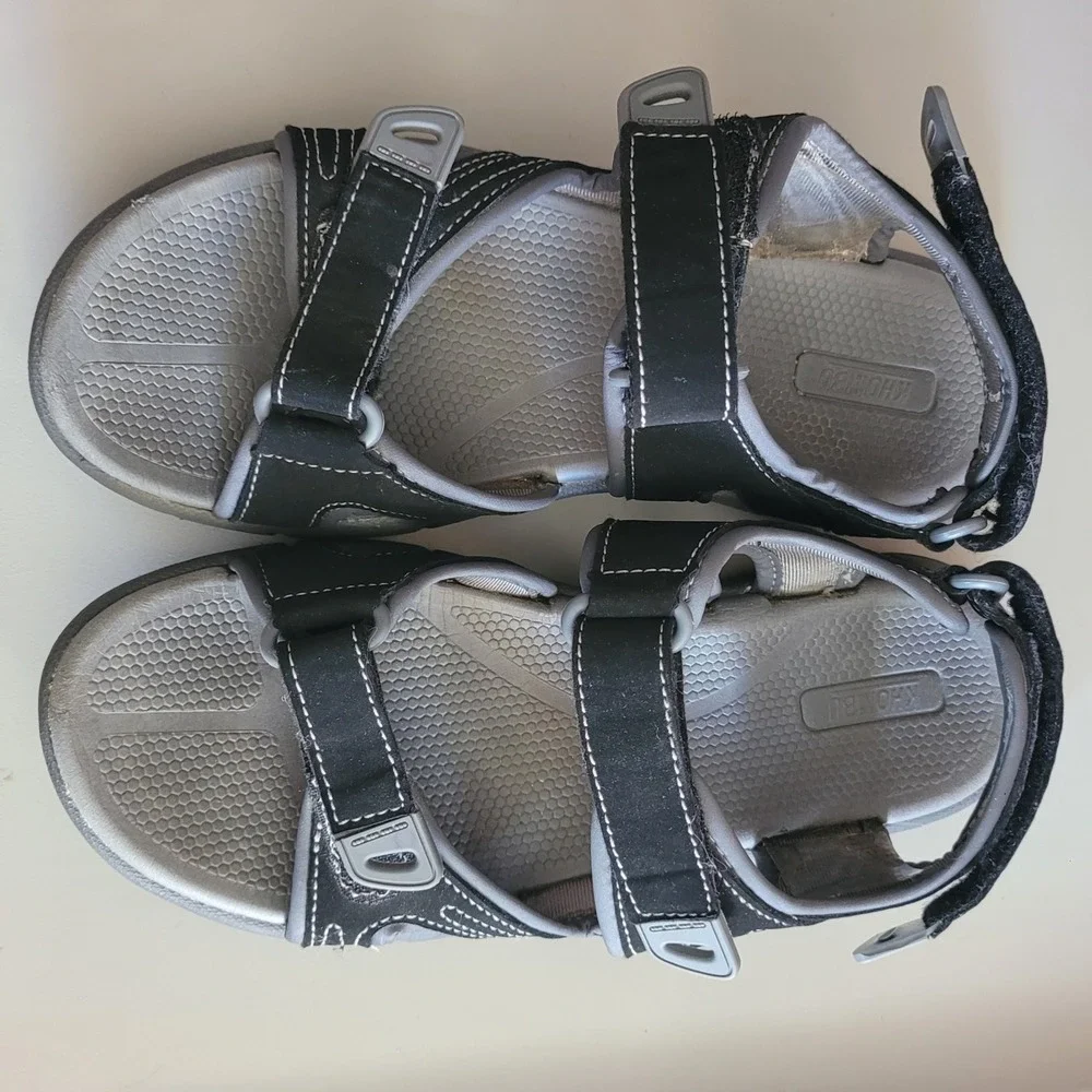 Khombu Sport Sandals 6‎ Black Gray Adjustable Straps Outdoor Comfort Waterproof